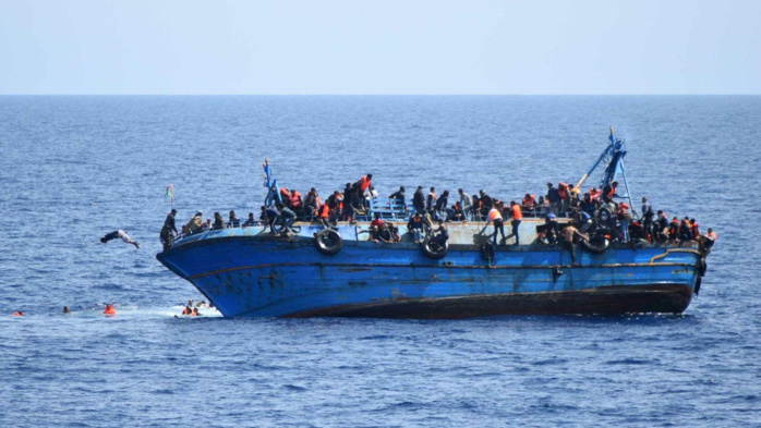 Interception au large de Dakhla d’une pirogue avec à son bord 91 candidats à la migration irrégulière