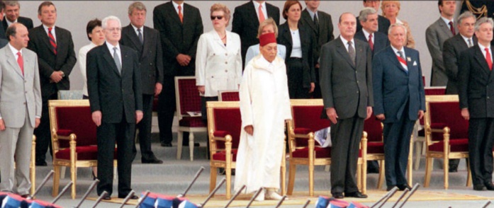 Rétro-Verso : Quand la Garde Royale marocaine défilait sur les Champs-Élysées…