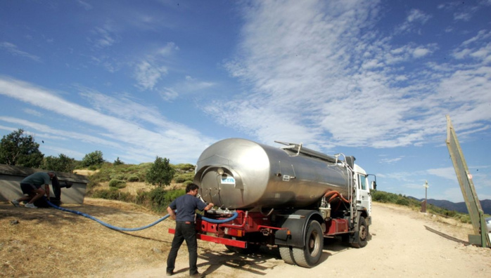 Marrakech: Les camions-citernes, une solution vitale pour l'approvisionnement en eau potable de la commune de Saada