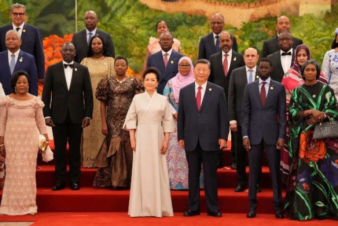 Sommet Chine-Afrique: Pékin promet 50 milliards de dollars sur trois ans