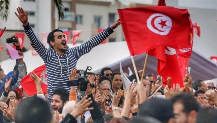 Tunisie: un millier de manifestants pour les libertés à l’approche de la présidentielle