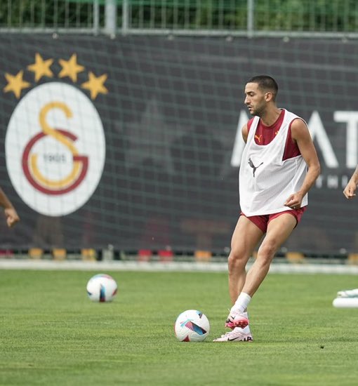 Galatasaray : Hakim Ziyech reprend l’entraînement