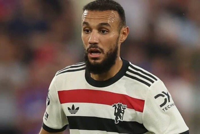 Lions de l’Atlas : Mazraoui indisponible pour la double confrontation contre la Centrafrique ?