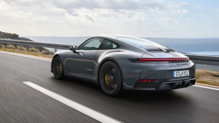 Sportive - Porsche 911 Carrera GTS, débauche de puissance électrifiée