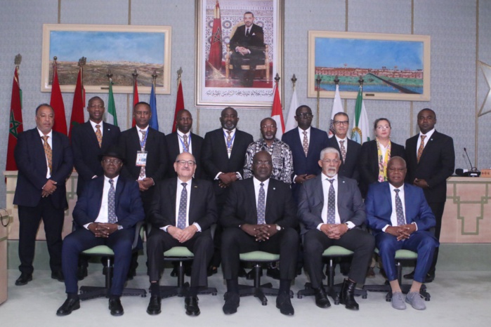 Tout un symbole: Laâyoune abrite  la réunion du Comex de la Confédération Africaine de Handball !  Le Sport au service de la cause nationale .