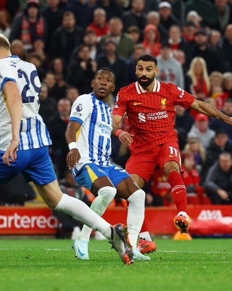 Premier League: Liverpool vire en tête !