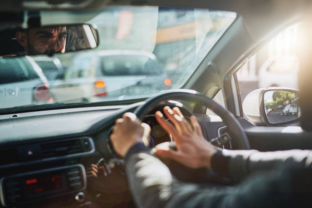 Rétro-verso : Les petits-taxis de Casablanca, une saga au cœur résonnant de la ville