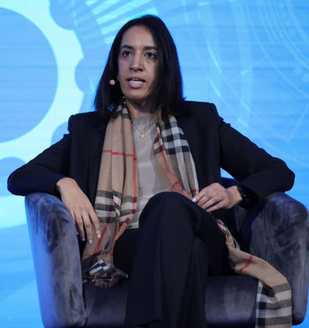 Mbarka Bouaida, présidente de l’Association des Régions du Maroc, a répondu à nos questions.