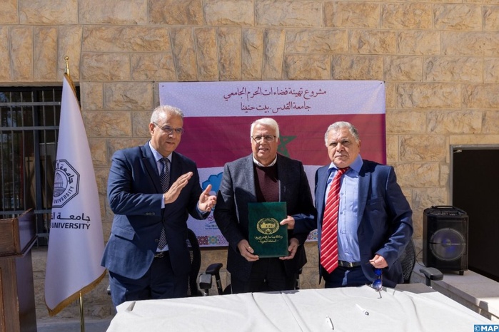 L’Agence Bayt Mal Al-Qods inaugure les nouvelles cours du campus de l’Université d’Al-Qods à Beit Hanina