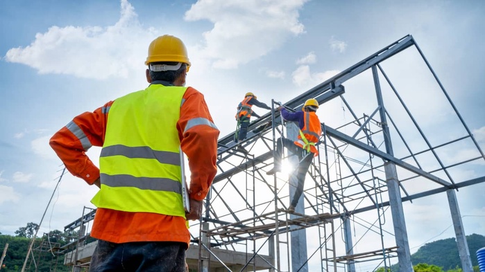 Bâtiment et travaux publics : Une flambée des salaires qui mine les entreprises ! [INTÉGRAL]