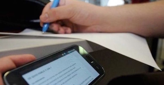 Baccalauréat : La DGSN se met aux trousses des trafiquants des outils utilisés pour la fraude