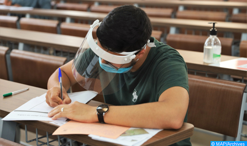 Des examens exceptionnels pour les étudiants bloqués à l’étranger