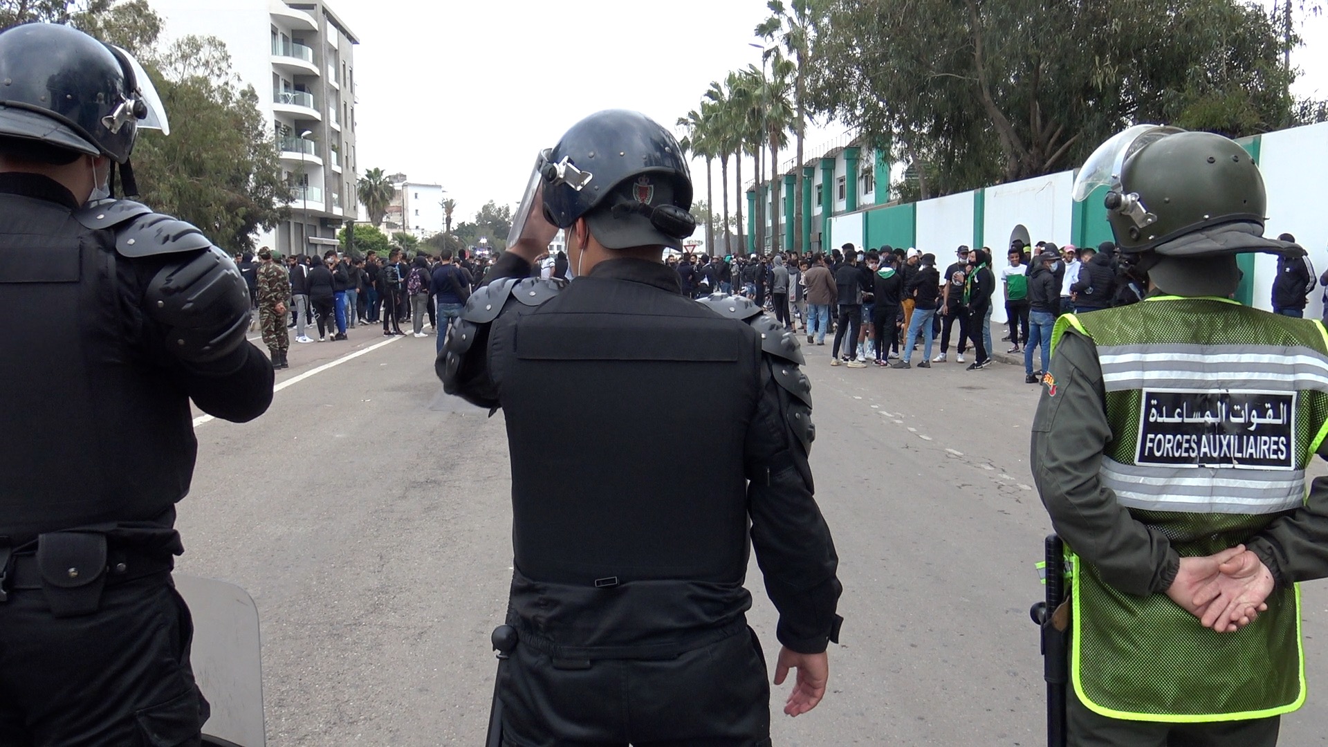 Les ultras du Raja investissent les rues malgré l'état d'urgence  