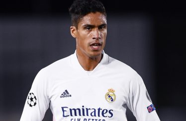 Transfert : Varane doublerait son salaire en s’engageant avec le Man. United