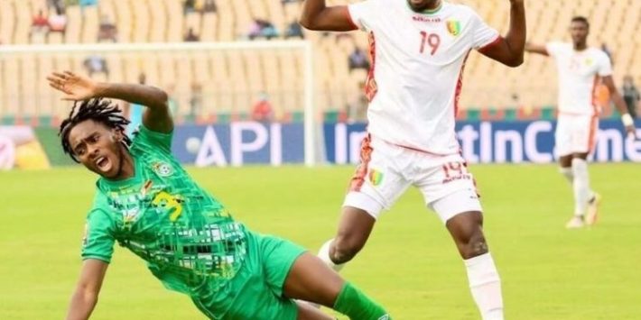 CAN 2021 : La Guinée défaite face au Zimbabwe, mais qualifiée aux huitièmes !