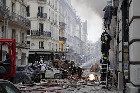 Effondrement d'un immeuble à Paris 37 blessés dont 4 en urgence absolue