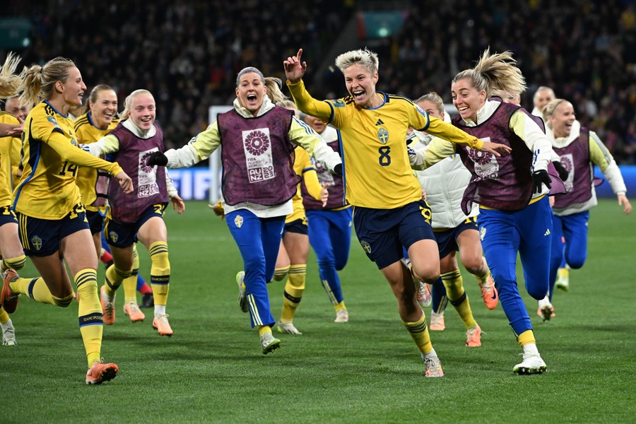 Mondial féminin : La Suède quart-finaliste grâce au goal-line technology !