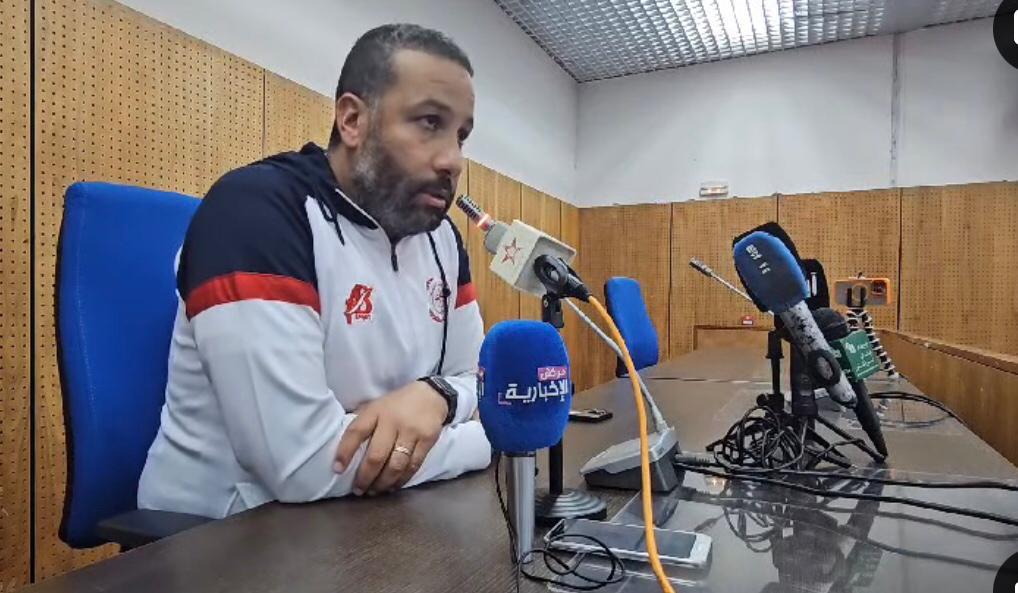 Football : Le KACM se sépare d’Adil Radi et nomme Fouad Essahabi comme nouvel entraîneur