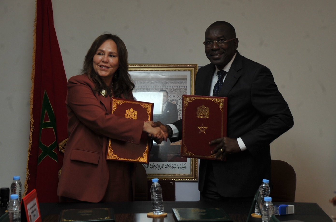 Pour la promotion du volley-ball et du beach-volley: Signature d’une convention de partenariat entre le Maroc et le Gabon