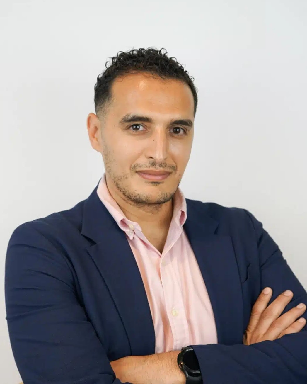 Expert en transformation digitale, Partner dans un cabinet de consulting et expert auprès de l’Institut Marocain d’Intelligence Stratégique (IMIS), Mouad Agouzoul a répondu à nos questions concernant la souveraineté numérique pour le Maroc.