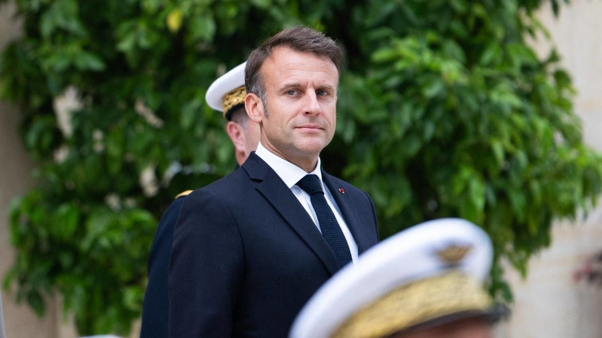 Il n'est "pas question" de "gouverner demain avec LFI", lance Macron en Conseil des ministres