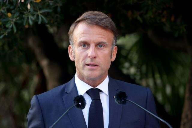 Le Président Macron entame les consultations en vue de nommer un Premier ministre