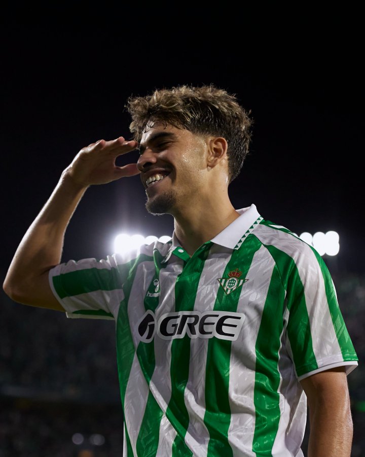 2 buts et 1 passe décisive en 3 MINUTES pour Abdessamad Ezzalzouli avec le Betis Séville