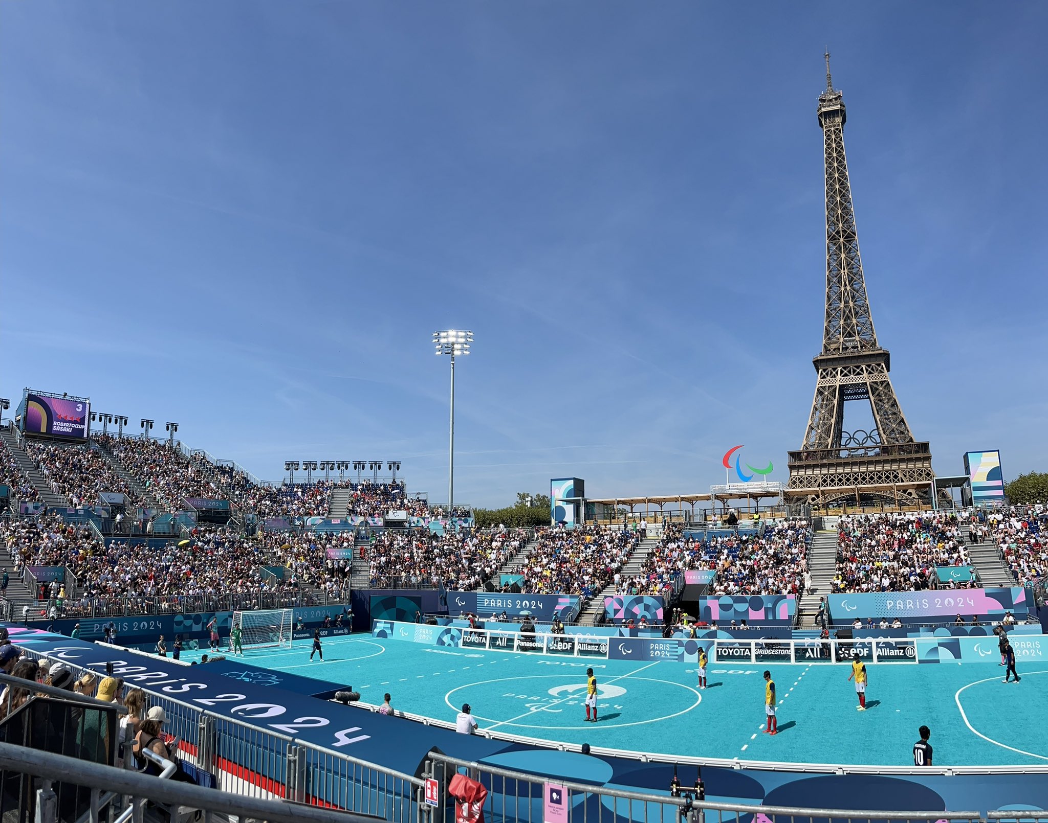 Ce dimanche, en Cécifoot, à l’Arena Tour Eiffel,  les matchs se sont joués à guichets fermés !