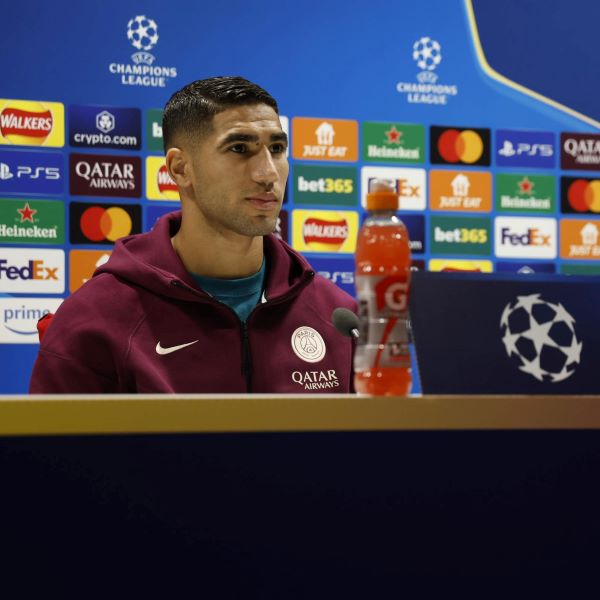 Hakimi ( Conférence de presse d'avant-match Arsena-PSG)