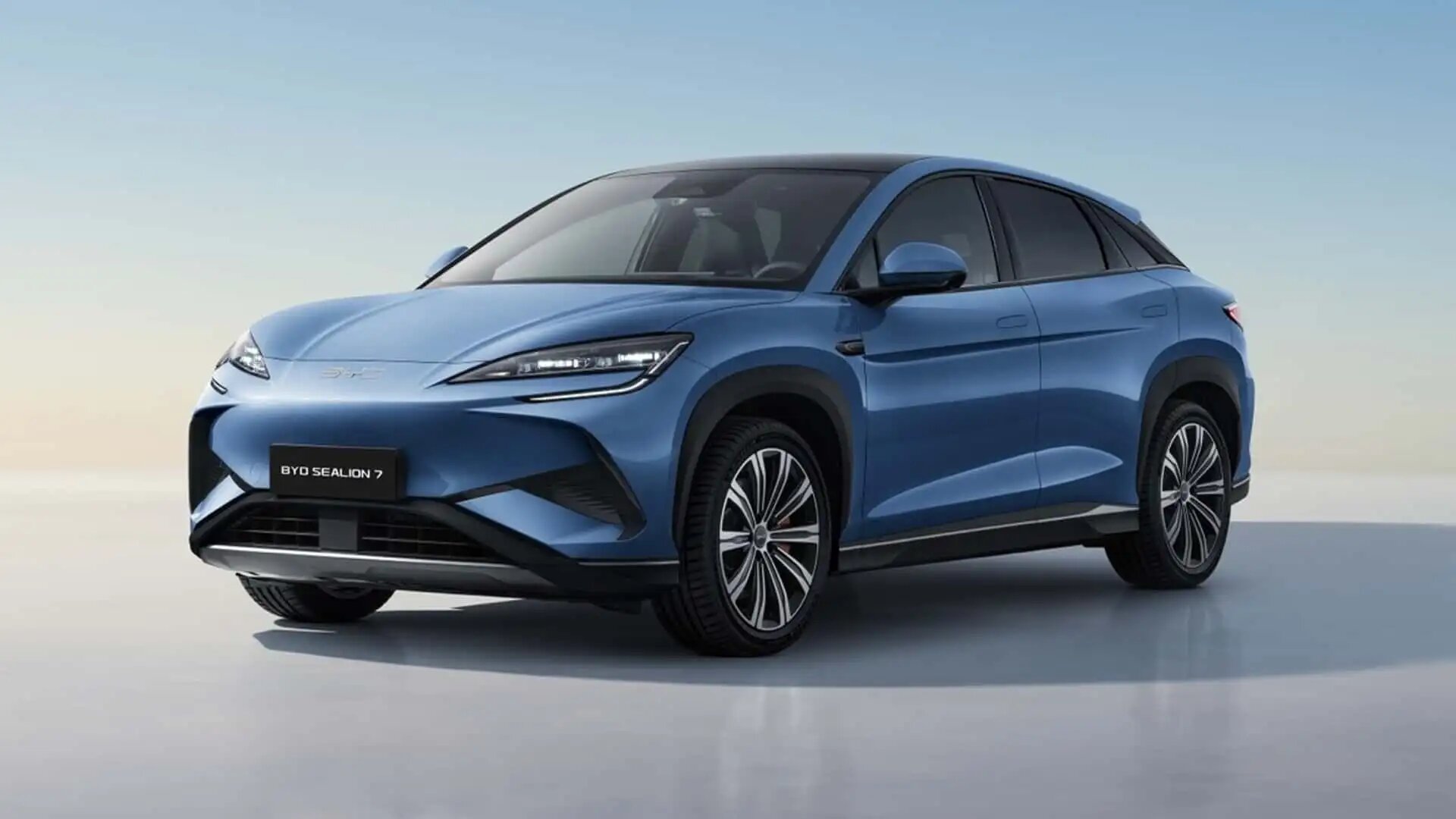 Mondial de l’auto 2024 - BYD dévoile son Sealion 7, rival du Model Y de Tesla