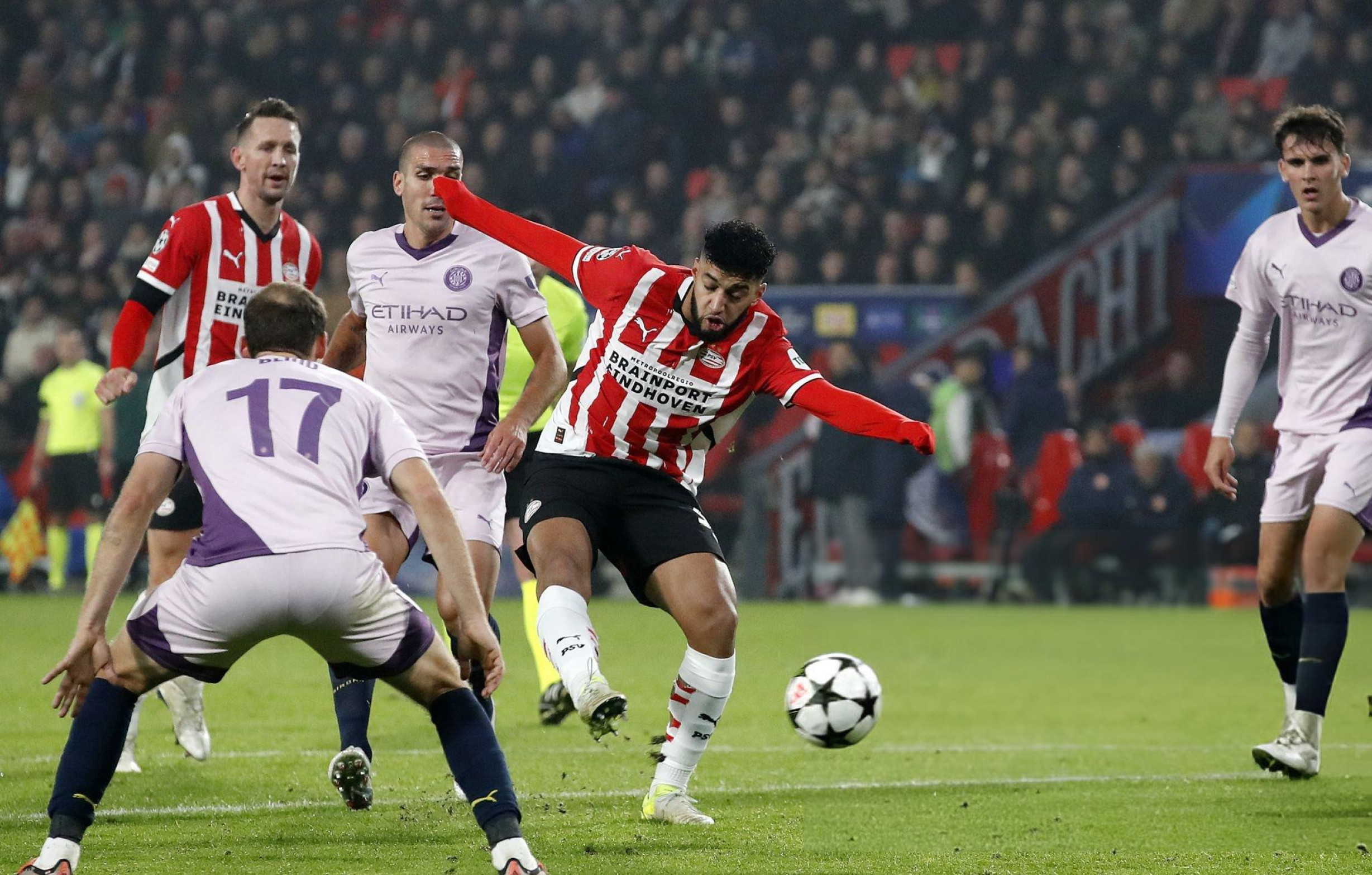 Ligue des champions : Saibari en feu mais privé de but lors de la victoire 4-0 du PSV