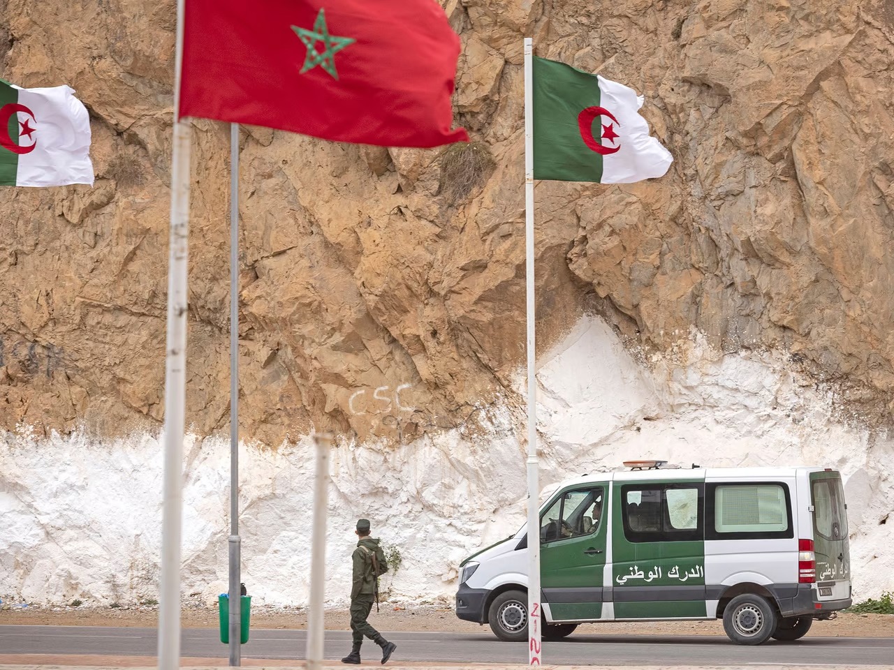 Le rapport de Crisis Group néglige le fait que la question du Sahara n’est pas un simple différend bilatéral. (Crédit AFP)