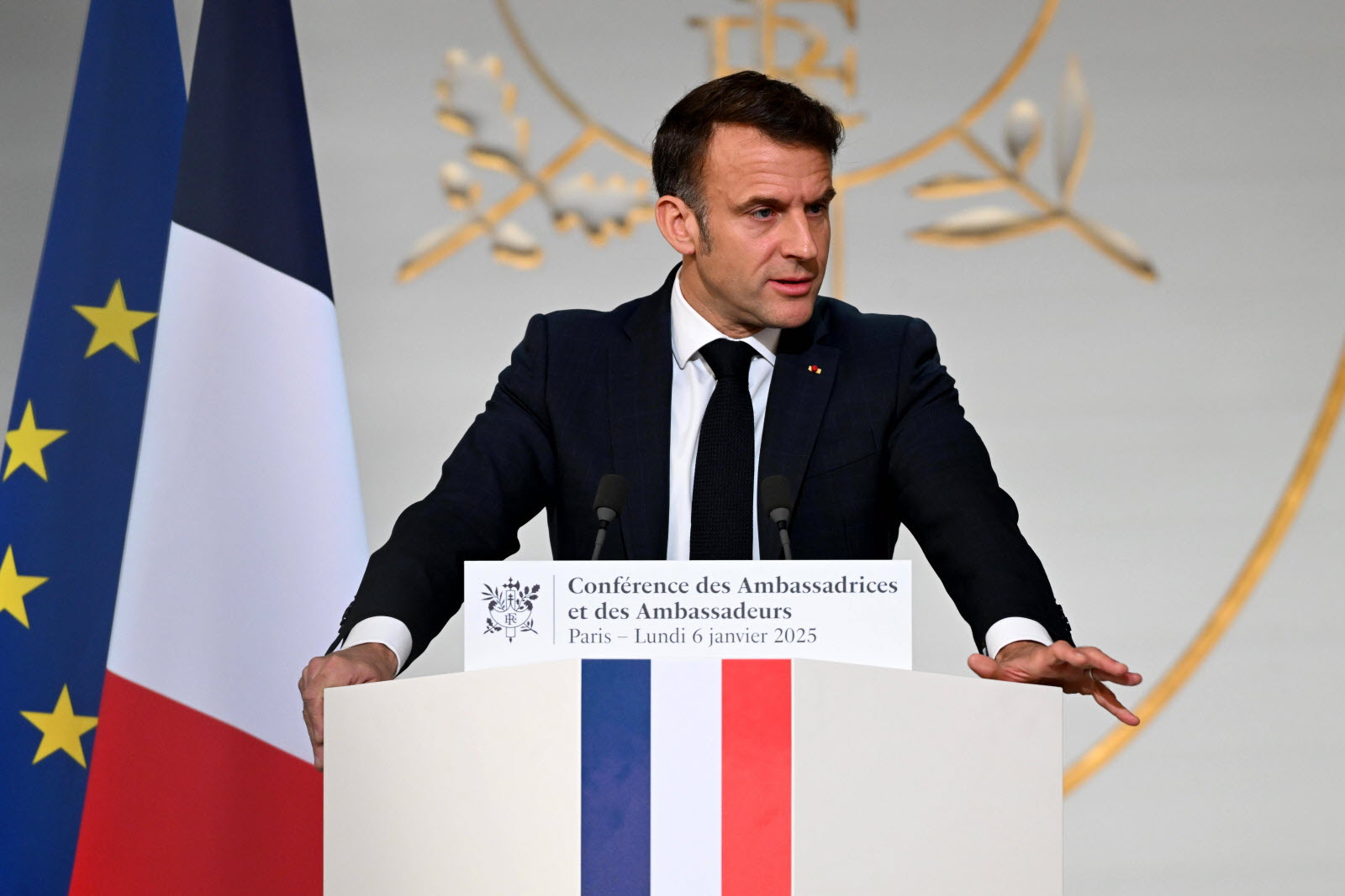 Macron : l'Algérie se déshonore en ne libérant pas Boualem Sansal