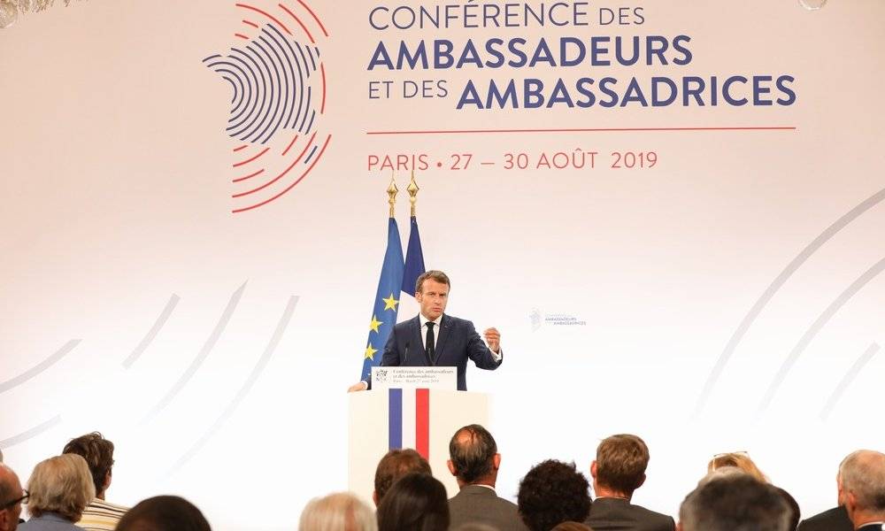 France : Des propos de Macron déclenchent une polémique en Afrique et en Iran