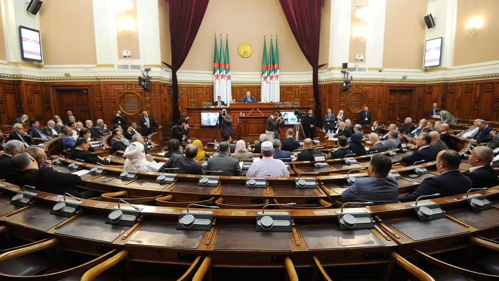 Le Sénat algérien rompt ses liens avec son homologue français après la visite de Gérard Larcher au Sahara marocain