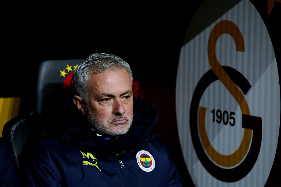 Super League turque : Mourinho suspendu !