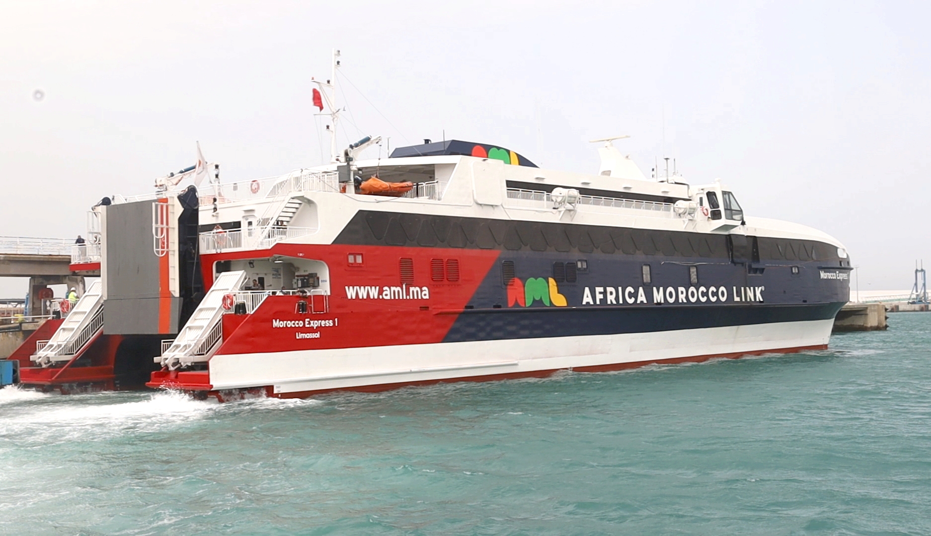 Reprise du trafic maritime entre Tarifa et Tanger après une courte suspension 