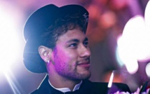 Pour les fêtes de fin d’année / Neymar aménage une boite de nuit dans sa villa et invite 500 personnes !