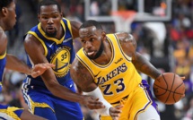 NBA: Les Lakers de LeBron écrasent les Warriors, les Bucks d’Antetokounmpo