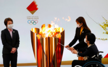 Le relais de la flamme olympique lance le compte à rebours des JO retardés de Tokyo