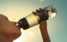 Canicule : boire de l’eau oui, mais attention à sa température