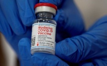 Covid-19 : Le Japon suspend 1,6 million de doses de Moderna