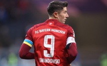 Football: Lewandowski avec un brassard aux couleurs de l'Ukraine