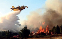 Feux de forêts :  Nouveaux incendies au Nord, les Canadairs à la rescousse