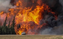 Canada : Des milliers de personnes fuient un incendie «sans précédent»