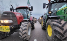 France : Les tracteurs de retour dans Paris pour "maintenir la pression"